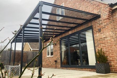 The Benefits of an Aluminium Canopy